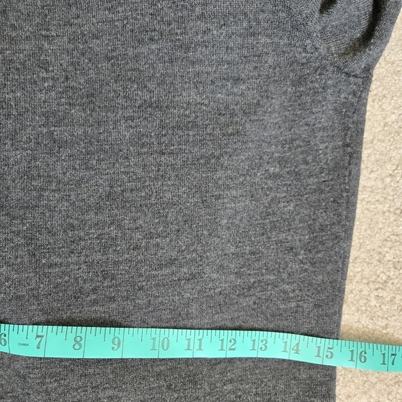 CAROLE LITTLE Extra Fine Merino Wool Gray Shawl Collar Cardigan. Size M - Picture 14 of 14